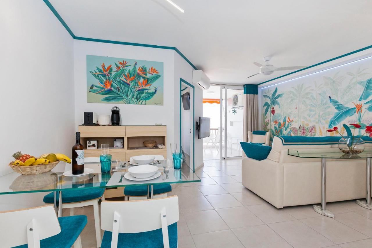 First Line Sea, Luxury Penthouse, Sea And Sunset View Vivenda Vacational Guayero 618 Los Cristianos (Tenerife) Exterior foto