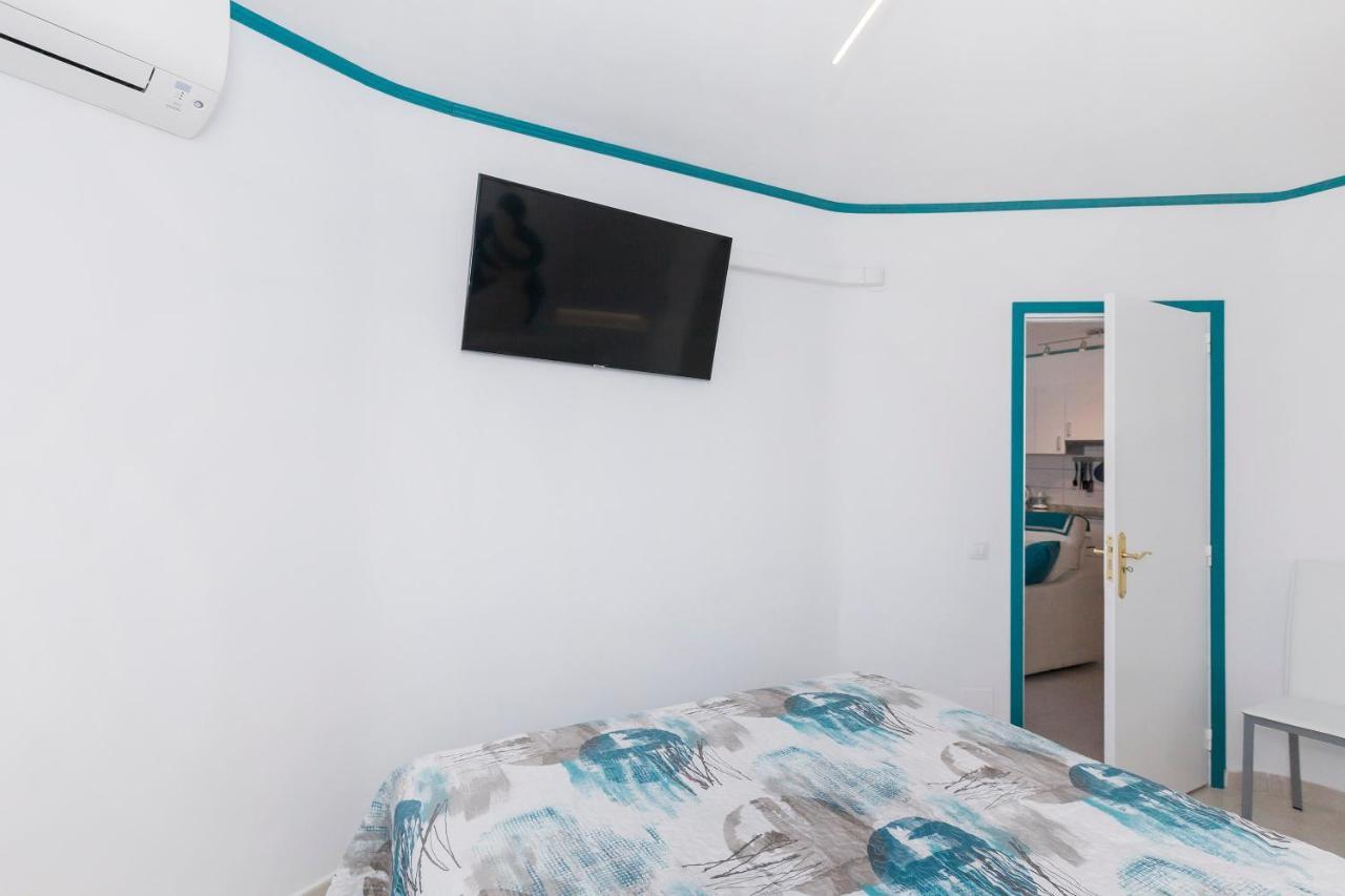 First Line Sea, Luxury Penthouse, Sea And Sunset View Vivenda Vacational Guayero 618 Los Cristianos (Tenerife) Exterior foto